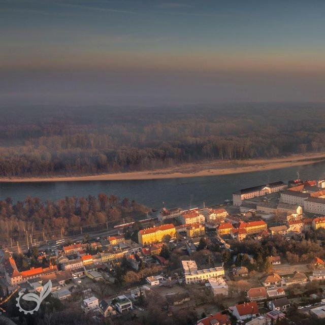 Sunrise Kube Villa Hainburg an der Donau Ngoại thất bức ảnh